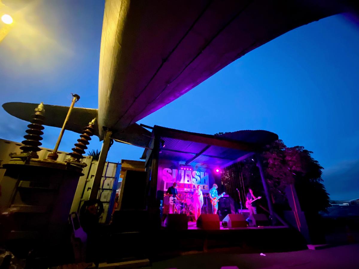 Robyne McKeague; The Rabbits playing the DC3;Smash Palace Outdoor Stage Gisborne