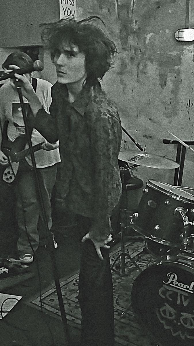 ROBER TFITZPATRICK; BLISSTER LEAD SINGER