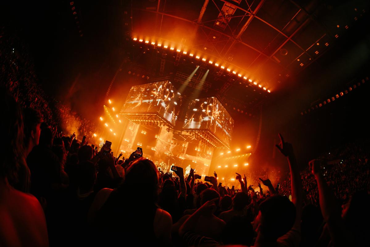 Chontalle Musson;Linkin Park at Spark Arena;Shooting for Linkin Park at Spark Arena. Shooting in the crowd, in the mosh is my favourite thing. The real experience, the view that fans see when jumping around to their top songs.