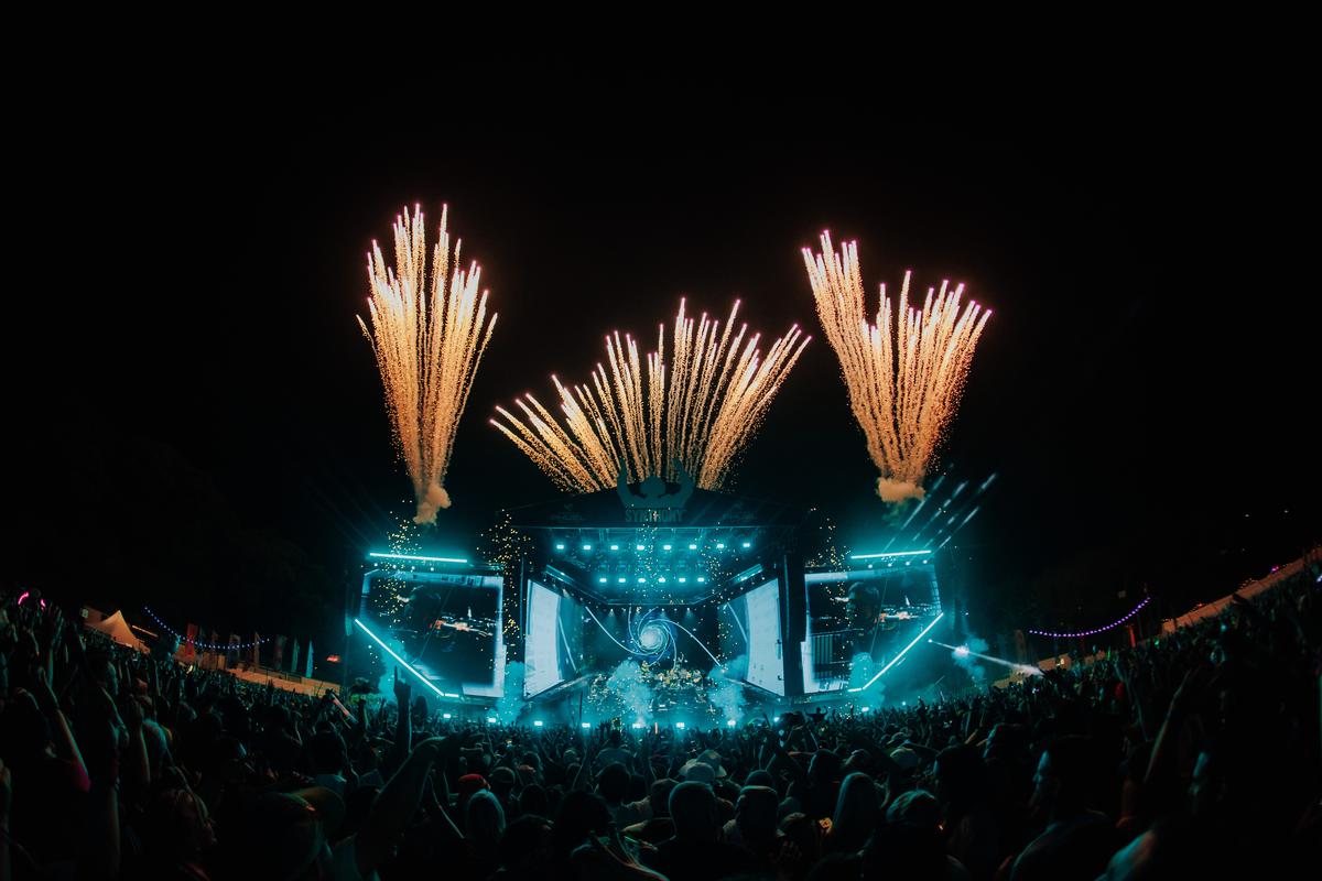Chontalle Musson;Synthony in the Domain;Fireworks finale at the yearly Synthony in the Domain festival!