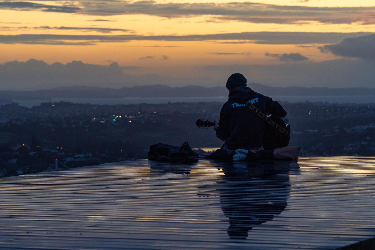 David Vincent; Mt Eden Sunrise; Mt Eden