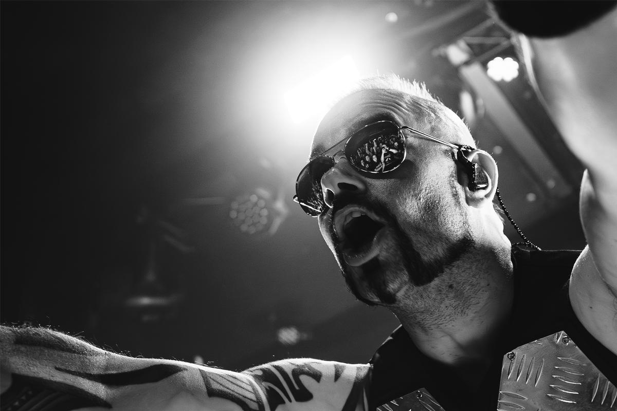 Thiago Alencar ( @_nottodaynz );Joakim Brodén from Sabaton;Played at Powerstation