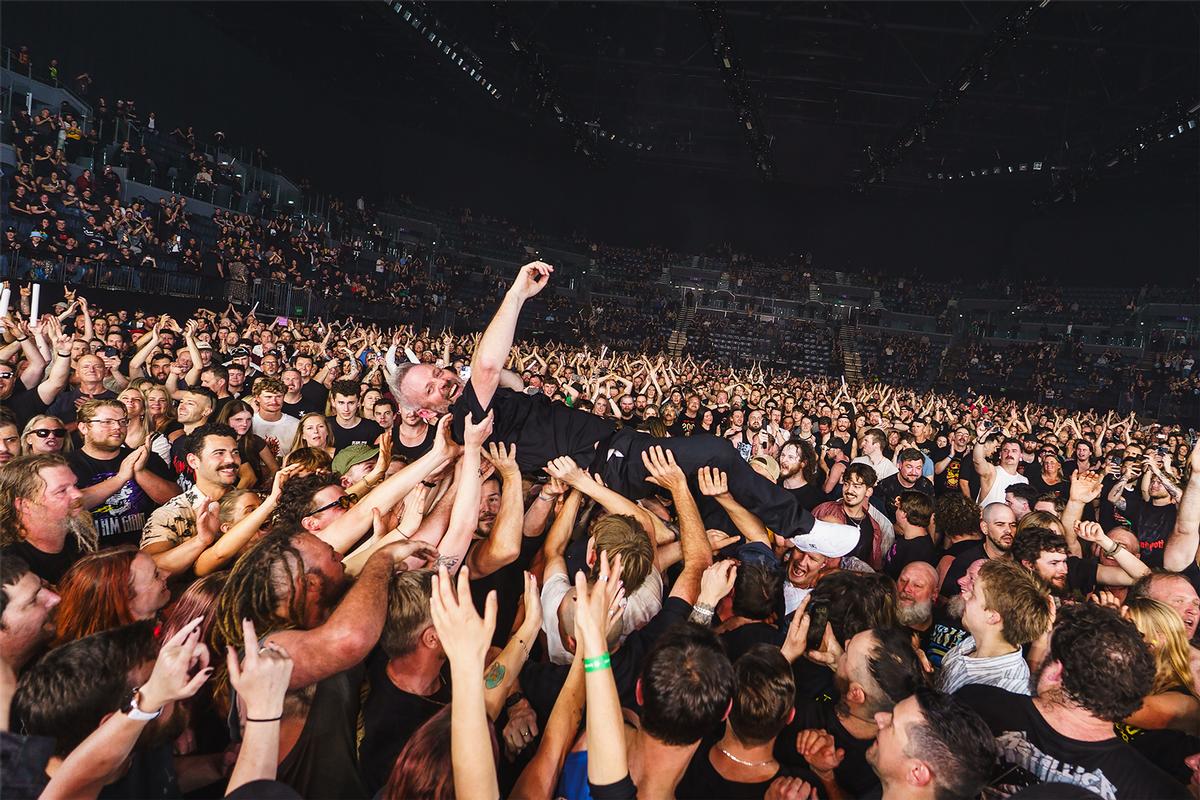 Thiago Alencar ( @_nottodaynz );Blindspott at Spark Arena;Crowdsurfing shot of Blindspott at The Rock 2000