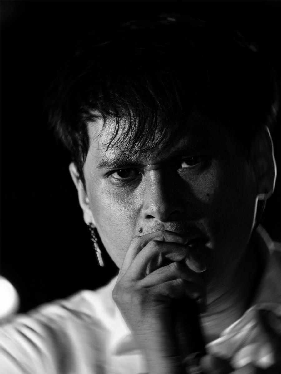 Thiago Alencar ( @_nottodaynz );The First Child Neck Of The Woods;Closeup shot of the kiwi band The First Child opening for Anberlin