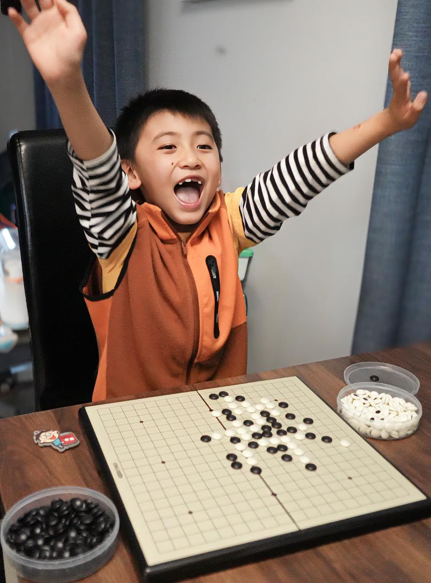 Yong Liu;Hi Mum, I have beaten my dad!