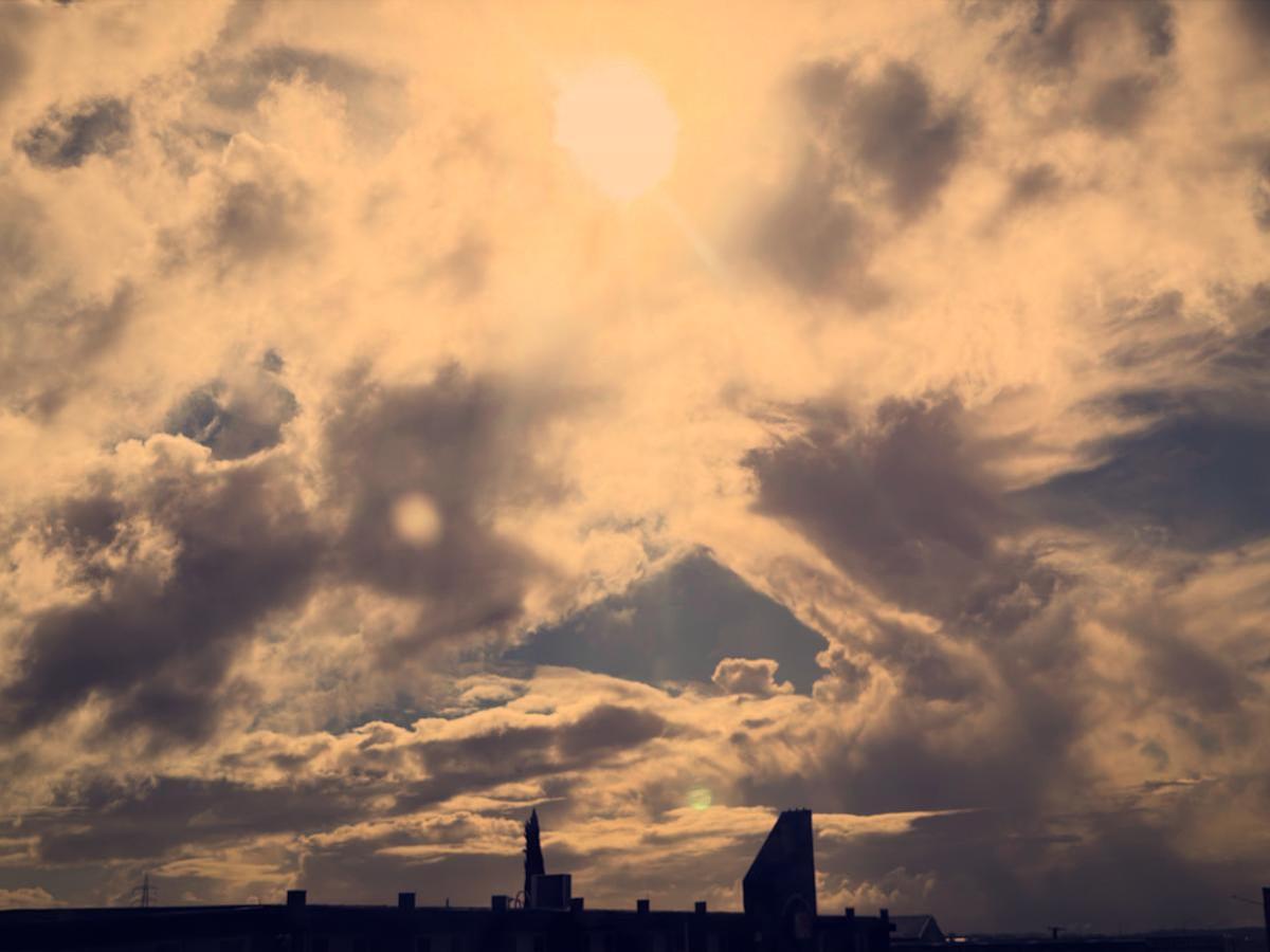 Pete Galula;Triangle Sky