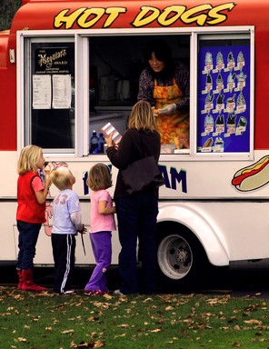 Mark Ewington;Ice Cream Treat