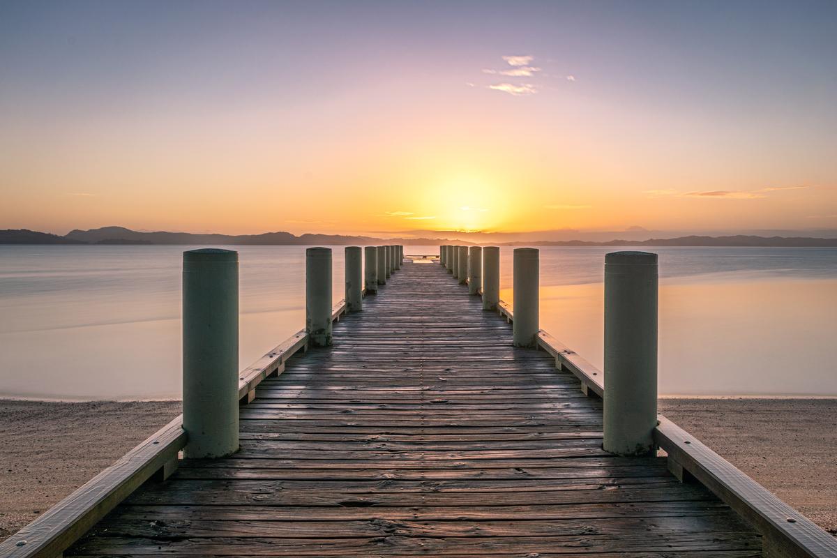 Malcolm Bishop;Magazine Bay Sunrise