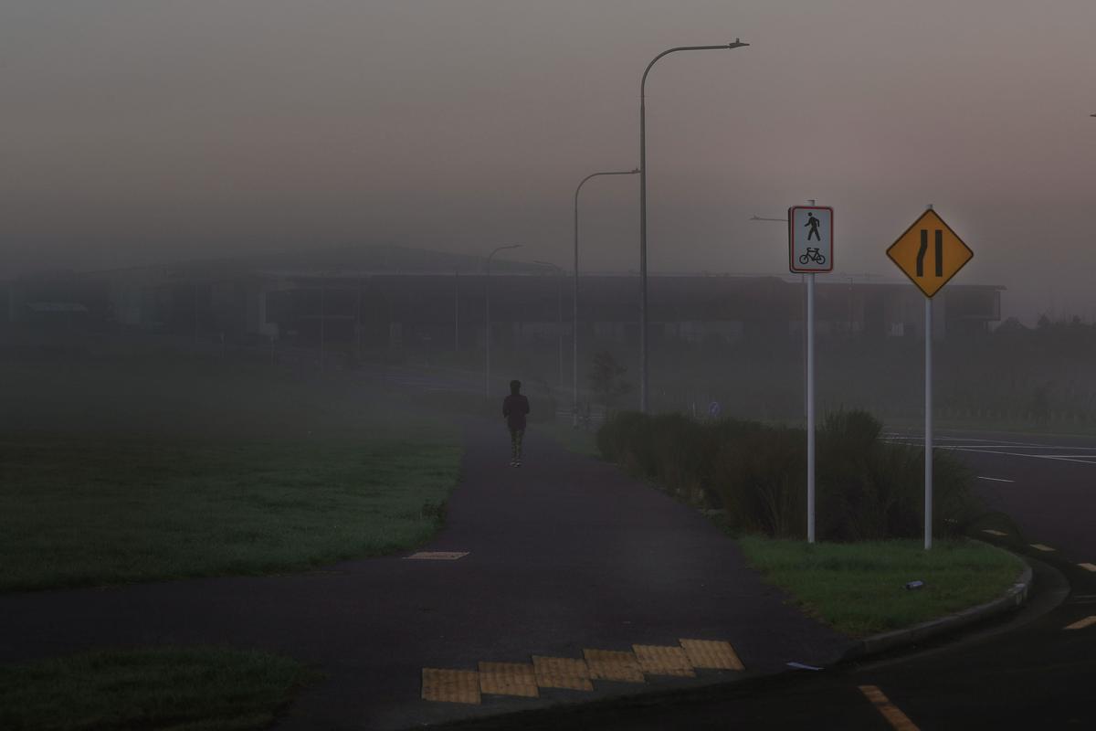 Jong Koo Lee;Early morning