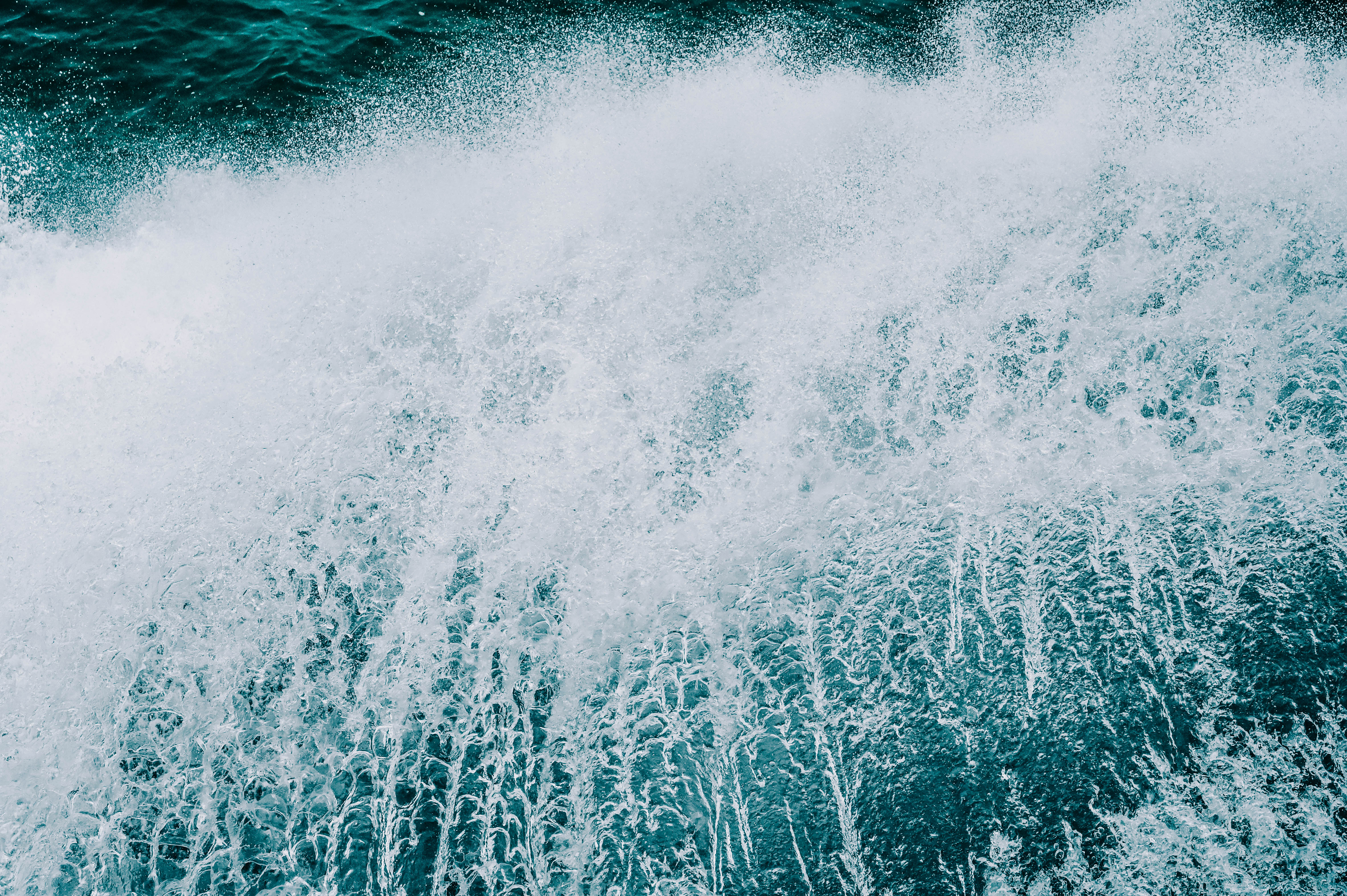 Ayano Masuda; Sea Water Hitting the Ferry
